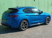 Alfa Romeo Stelvio 8