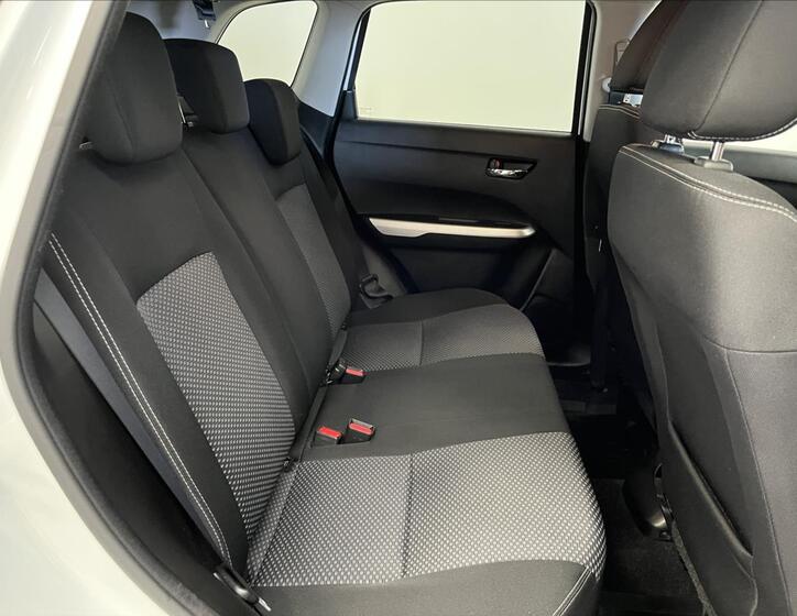 Suzuki Vitara 21
