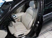 BMW Řada 7 8