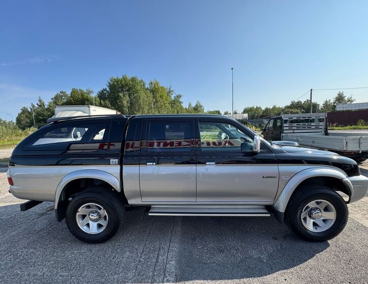 Mitsubishi L200 38