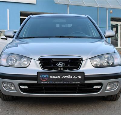 Hyundai Elantra 2