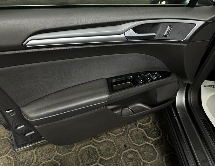 Ford Mondeo 14