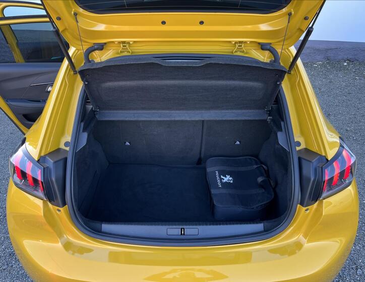 Peugeot 208 38
