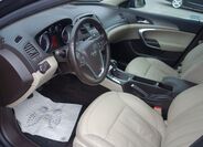 Opel Insignia 11