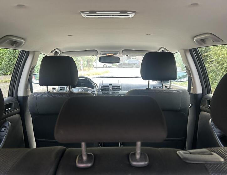 Toyota Avensis 53