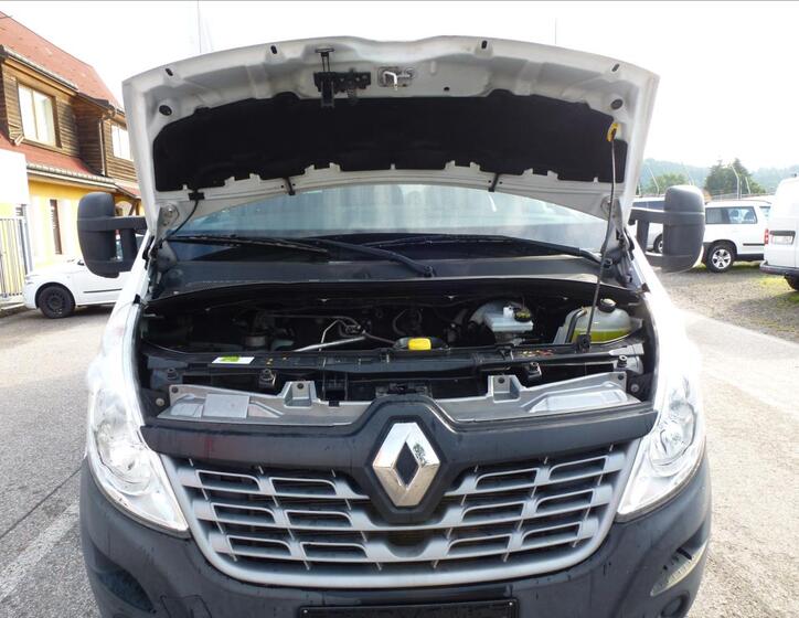 Renault Master 33