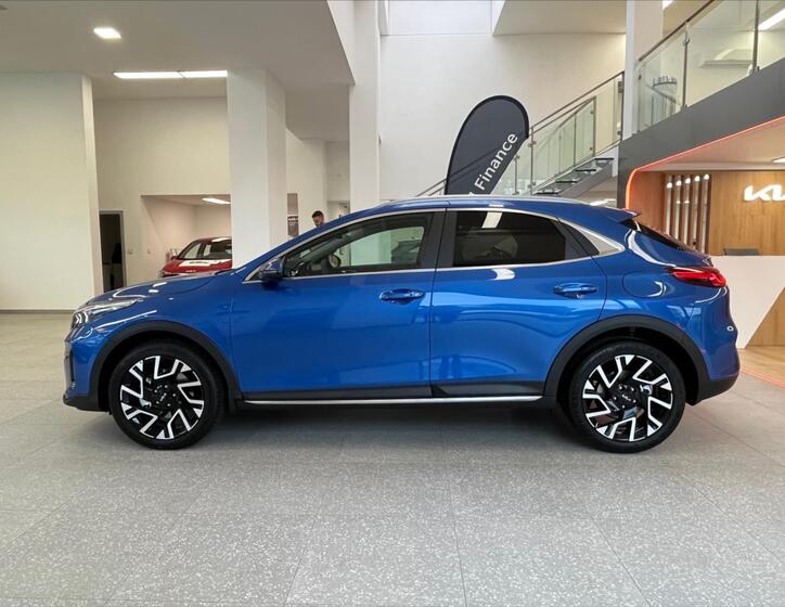KIA XCeed 8