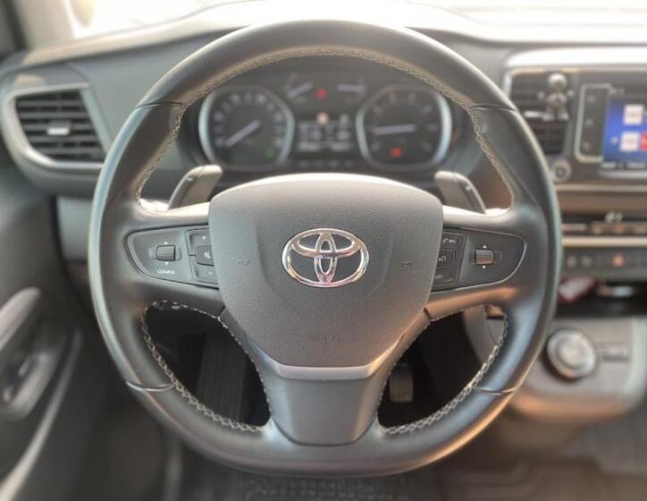 Toyota ProAce Verso 18