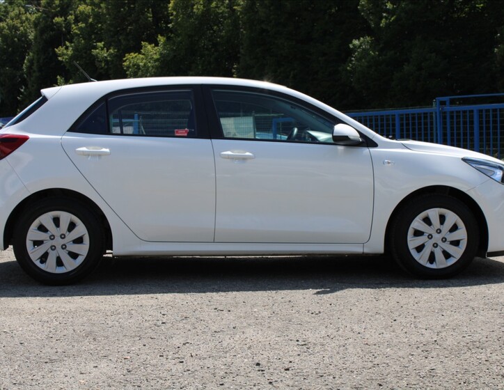 KIA Rio 4