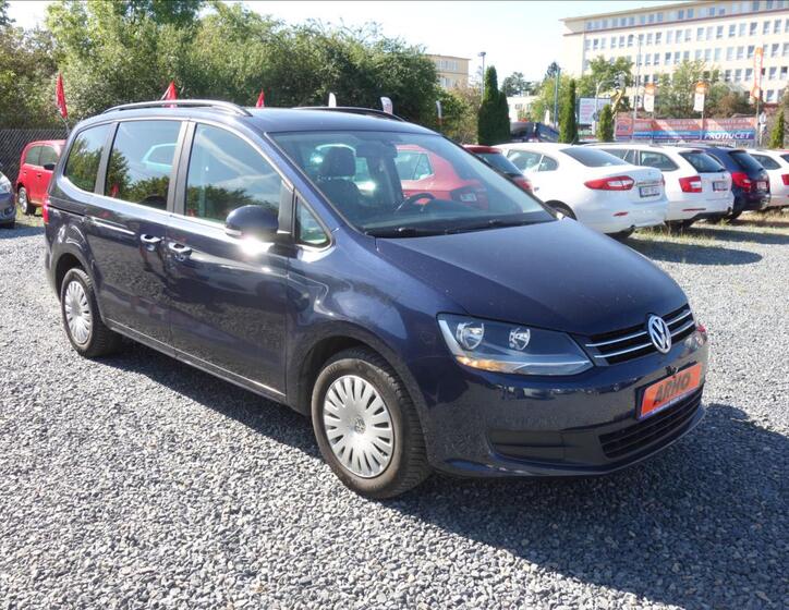 Volkswagen Sharan 1