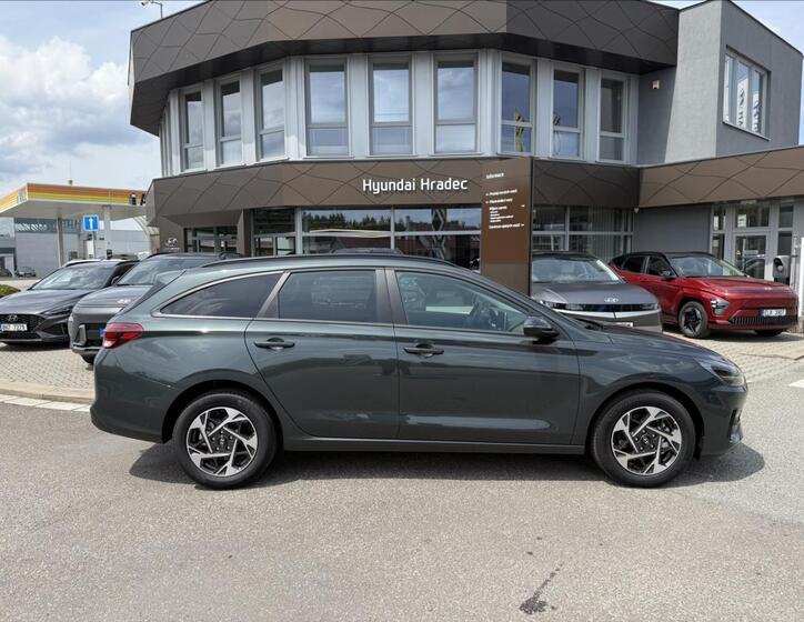 Hyundai i30 11