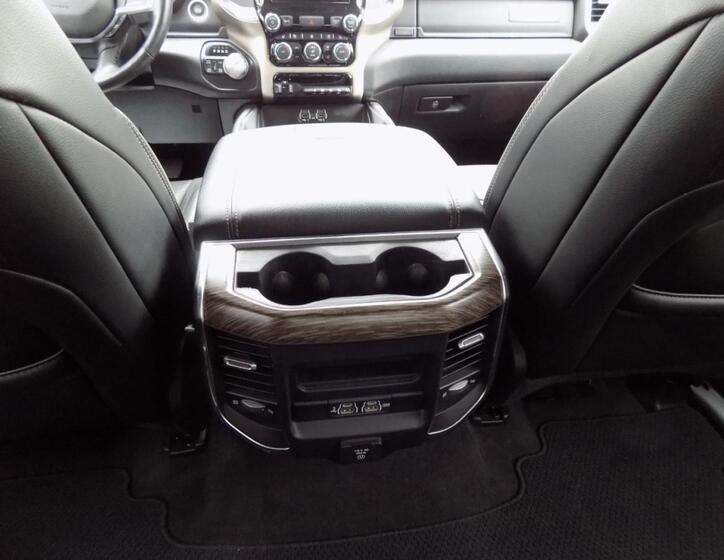 Dodge RAM 1500 21