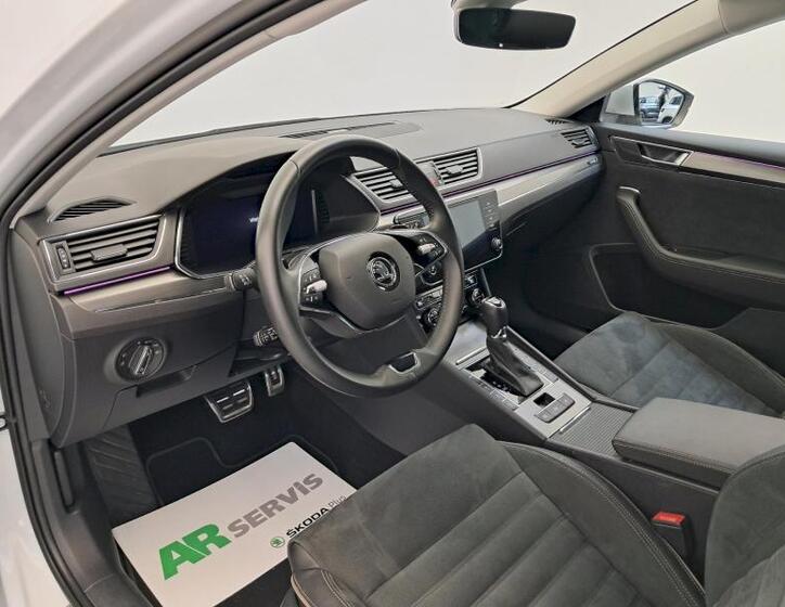 Škoda Superb 16