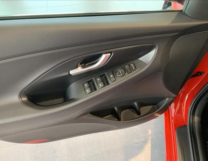 Hyundai i30 27