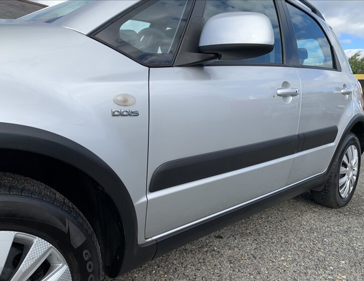 Suzuki SX4 10