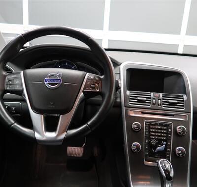 Volvo XC60 13