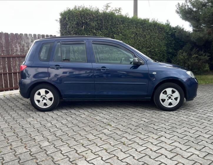 Mazda 2 7