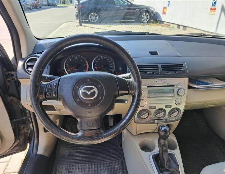 Mazda 2 20