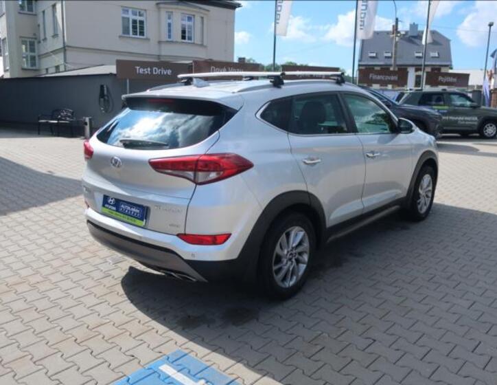 Hyundai Tucson 7