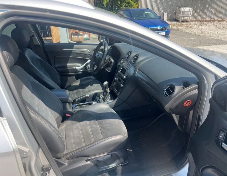 Ford Mondeo 9