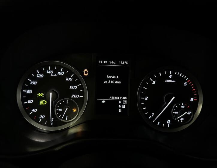 Mercedes-Benz Vito 23