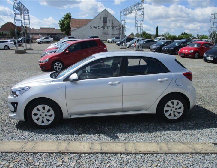 KIA Rio 4