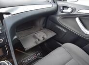 Ford Galaxy 51