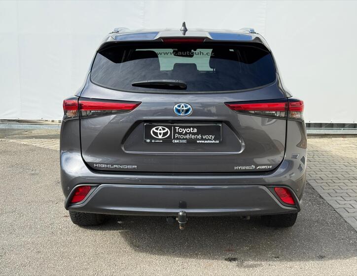 Toyota Highlander 5