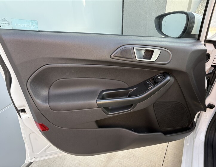 Ford Fiesta 15