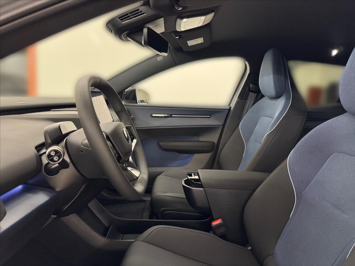 Volvo EX30