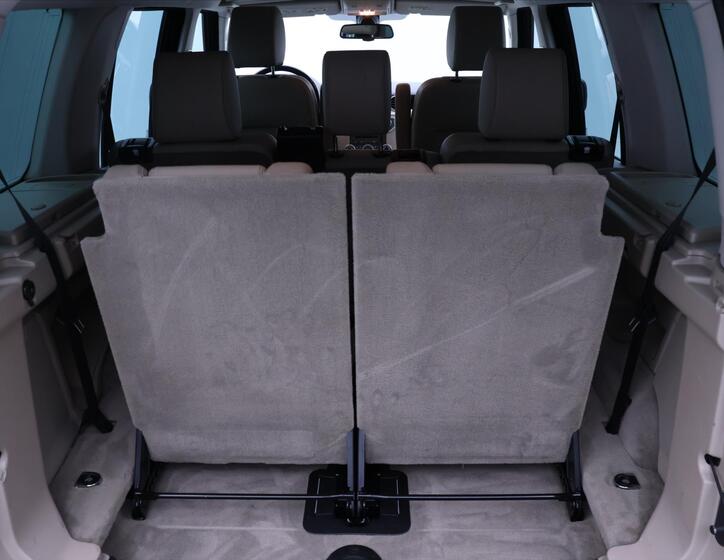 Land Rover Discovery 11