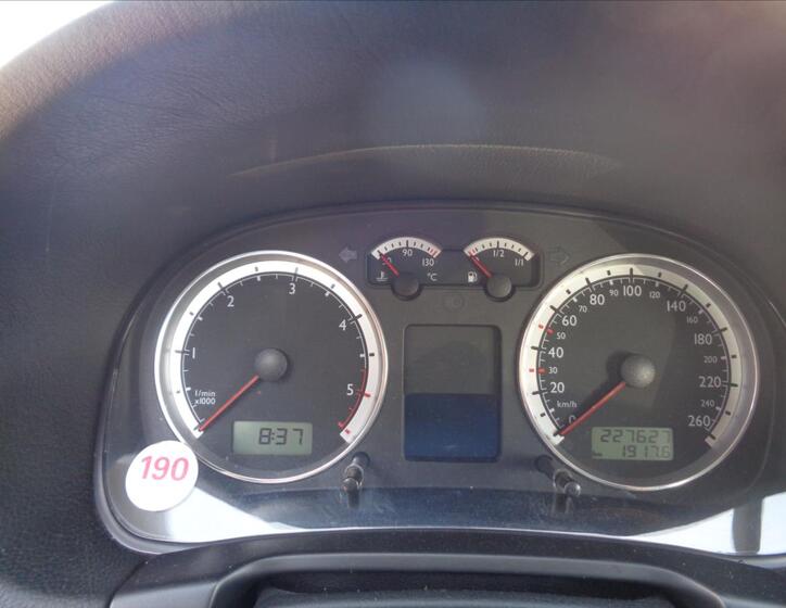 Volkswagen Golf 9