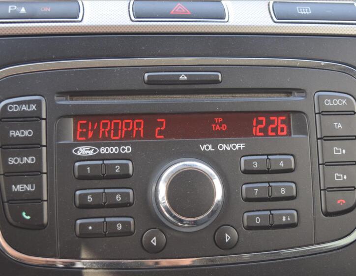 Ford Galaxy 42