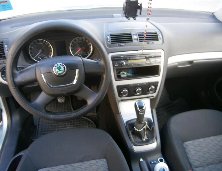 Škoda Octavia 9