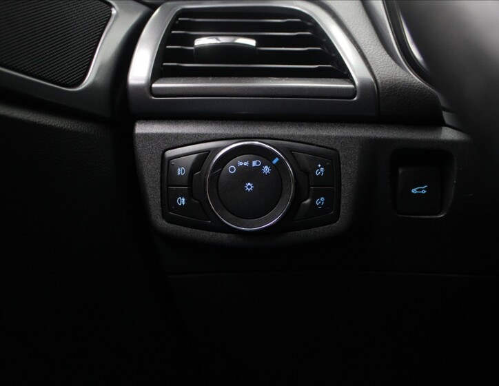 Ford Mondeo 17