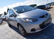 Mazda 2 4