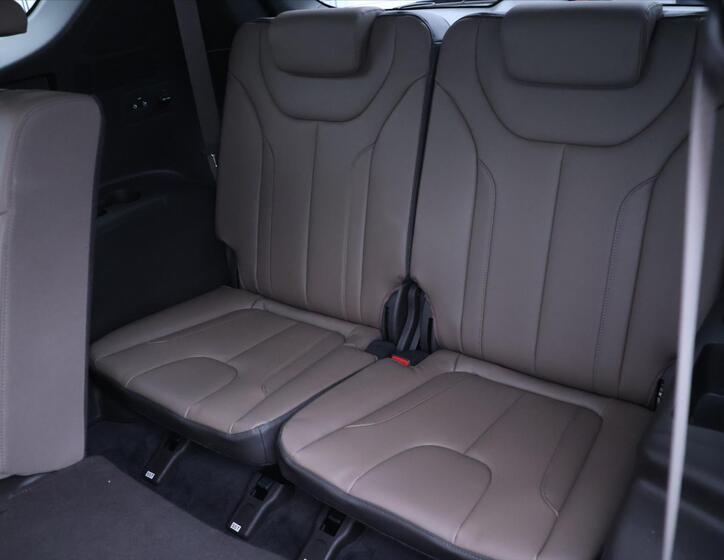 Hyundai Santa Fe 18
