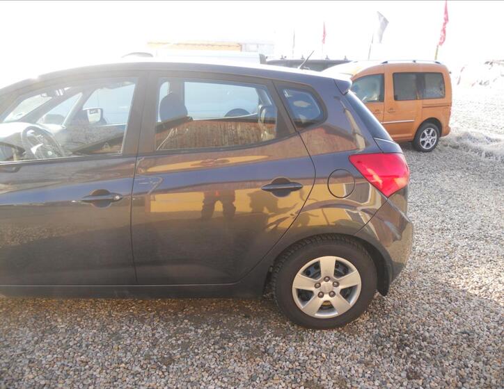 KIA Venga 9