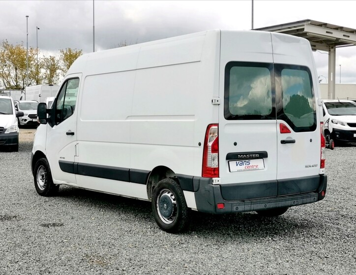Renault Master 4