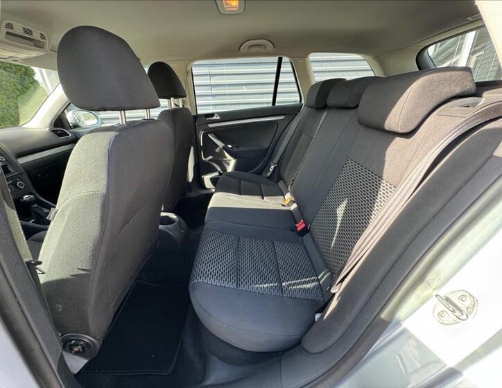 Volkswagen Golf 18