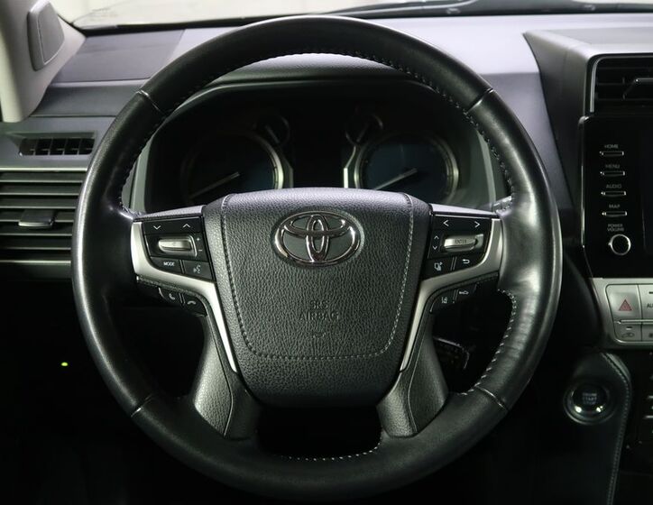 Toyota Land Cruiser 14