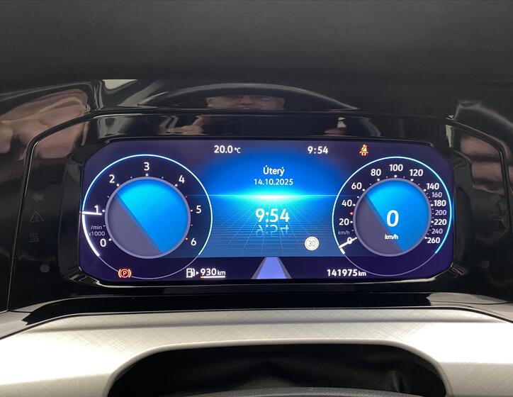 Volkswagen Golf 11