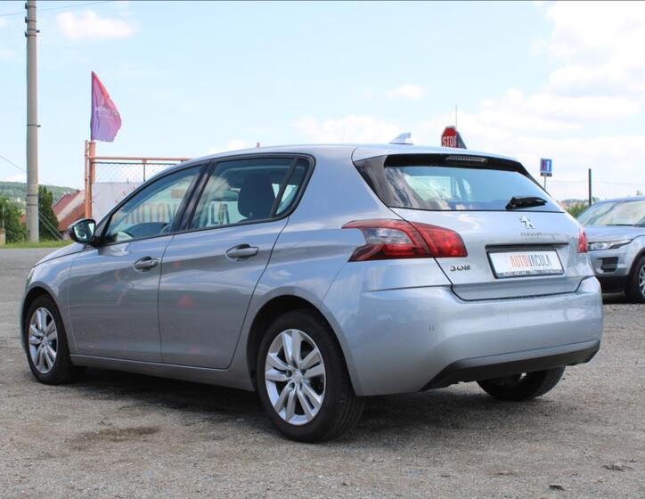Peugeot 308 7