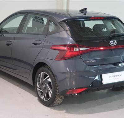 Hyundai i20 6