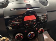 Mazda 2 12