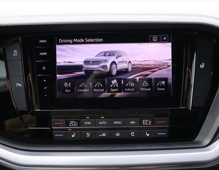 Volkswagen Touareg 32