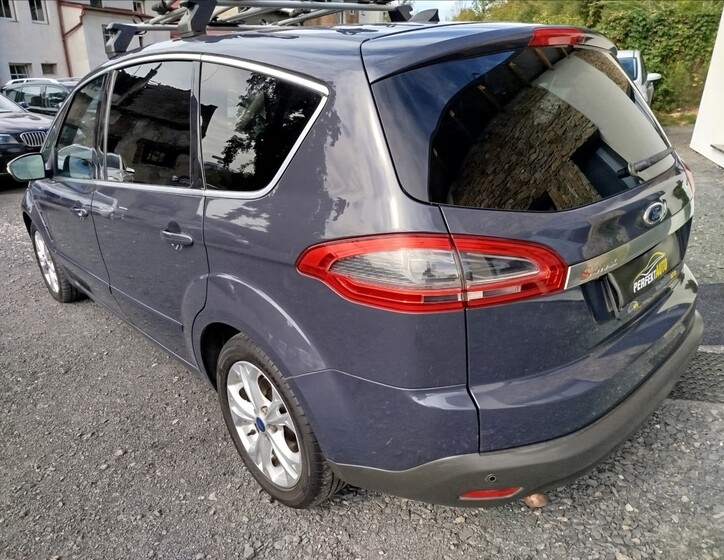 Ford S-MAX 4