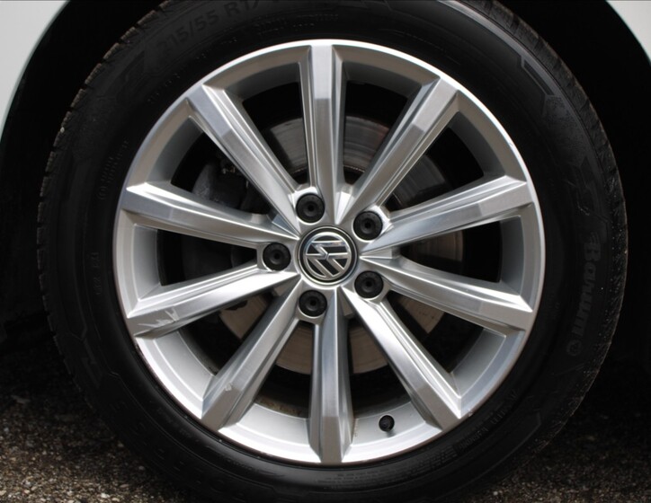 Volkswagen Passat 30