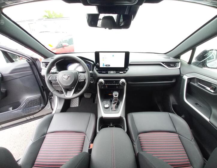 Toyota RAV4 13