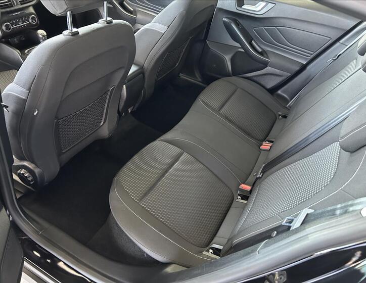 Ford Focus 26